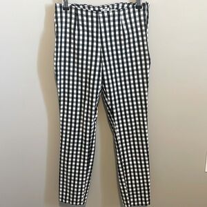 Gingham. Black and white striped. A new day period size 4.